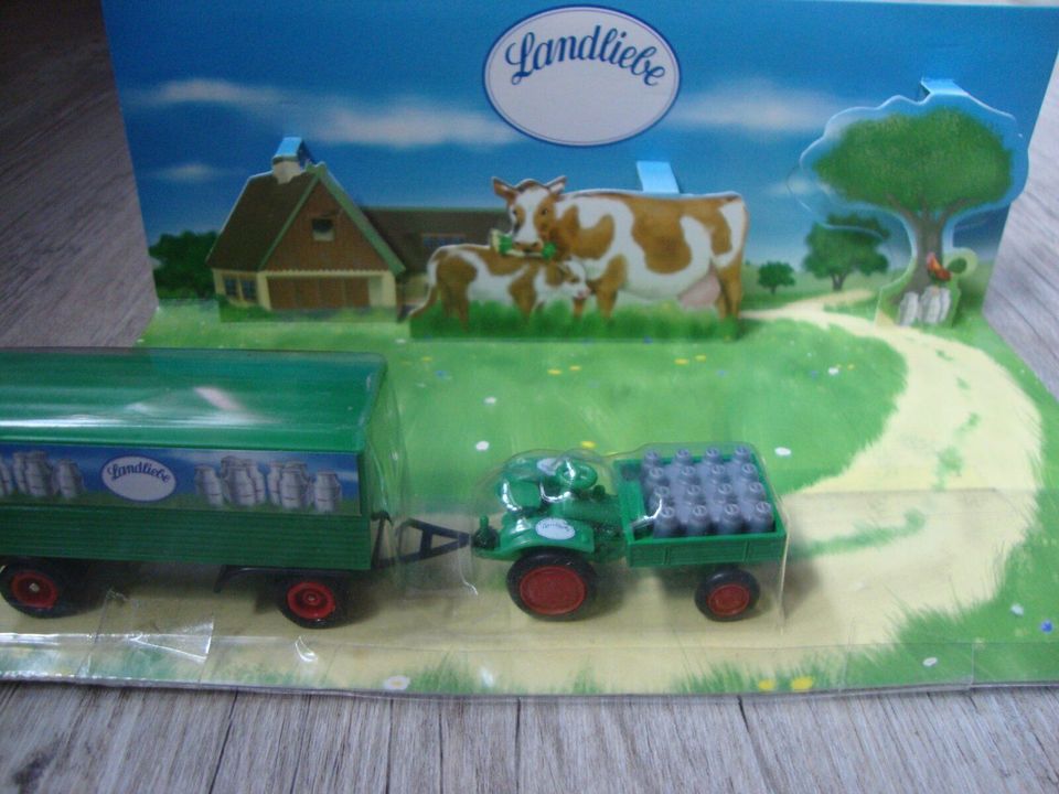 LANDLIEBE PREMIUM EDITION TRAKTOR ANHÄNGER DIORAMA TRECKER TRUCK in Höxter