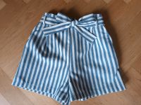 Short Hose Pull & Bear Gr. S blau- weiß München - Hadern Vorschau