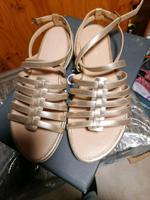 MarcoPolo Sandalen gold Gr. 38 neu Hessen - Dreieich Vorschau