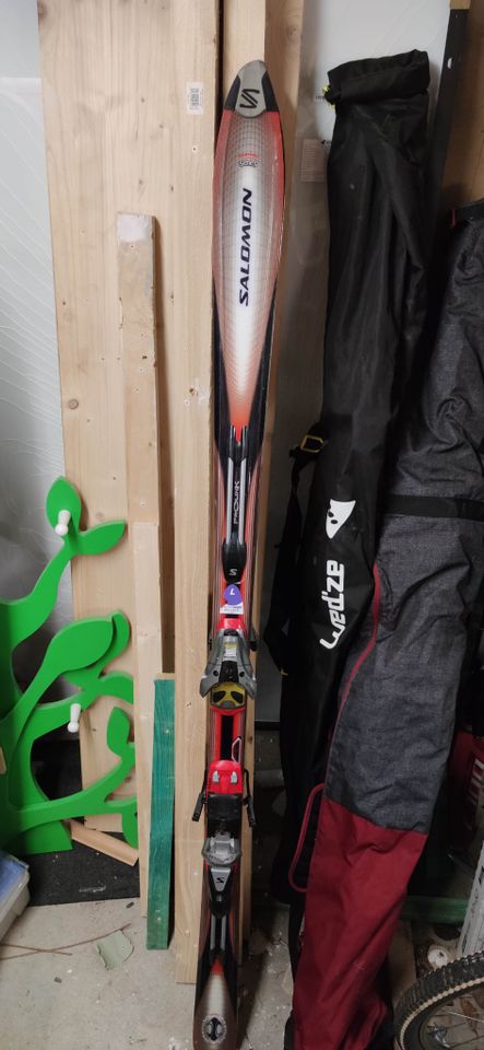 Salomon Ski 180 cm in Niederzier