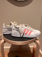 Adidas „Grand Court“ Rose/weiss  Gr. 39 München - Maxvorstadt Vorschau