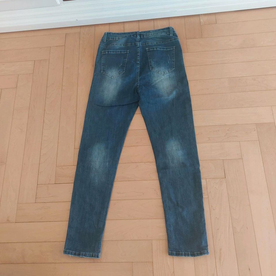 Fashion Jeans  Größe 38 mit Pailletten und Strass in Soest