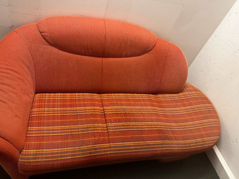 Ein Sofa für Wohnzimmer oder TV-Raum in Dresden