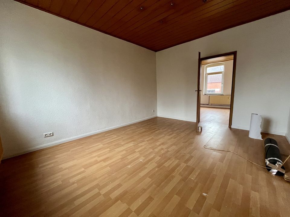 Renovierte 2 Zimmer Wohnung in zetraler lage in Neumünster
