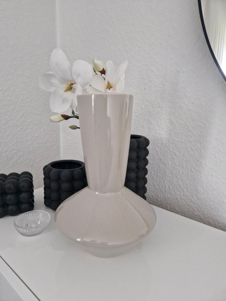 H&M Vase Neuwertig in Hanau