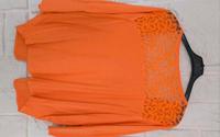ausgefallene orange Strickjacke mit Spitze am Rücken Gr. 42 Kr. München - Oberschleißheim Vorschau