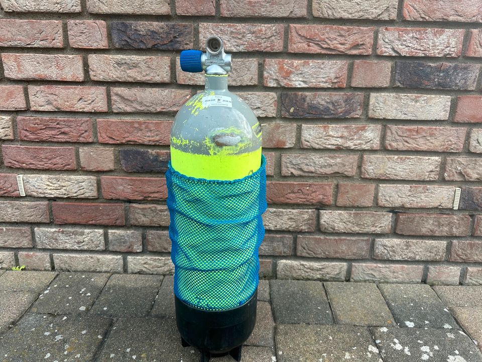 Tauchflasche 10 Liter / TÜV Neu Pressluftflasche in Bergheim