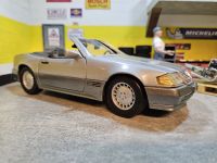 Modellauto 1:18 Maisto Mercedes-Benz 500SL Nordrhein-Westfalen - Xanten Vorschau