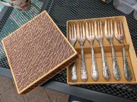 Set 6 Silber Besteck Kuchen Gabeln 90er Auflage gepunzt Krone Hessen - Beselich Vorschau