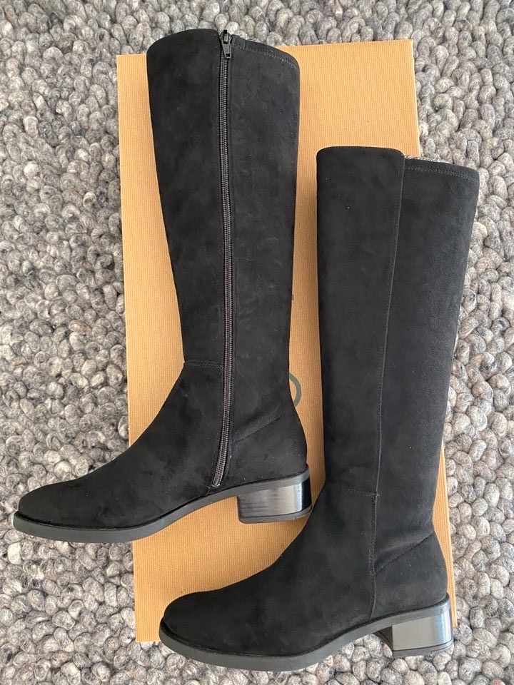 Unsisa Damen Stiefel Wildleder Schwarz 37 neu ungetragen in St. Ingbert