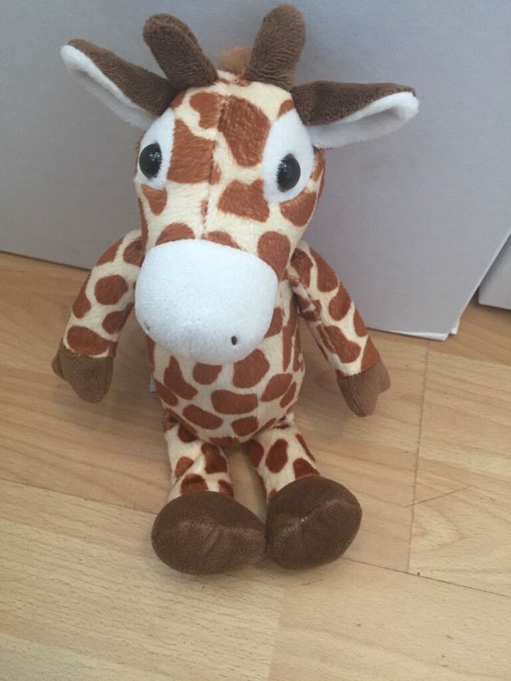 Eisbär , Giraffe , Katze u. Elch Plüsch von Ferrero - Kinder in Wiesbaden