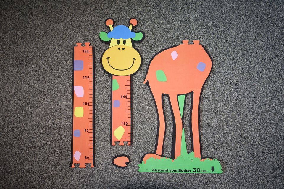 Messlatte Giraffe 2 m hoch bunt mehrteilig Wandbild Deko Kinder in Veitshöchheim