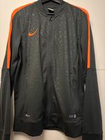 Sportjacke von Nike in schwarz in Größe L Baden-Württemberg - Marbach am Neckar Vorschau