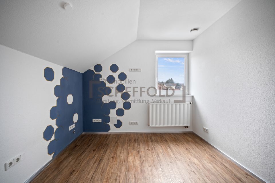 Großzügig und hell! Durchdacht geschnittene 4,5-Zimmer-Eigentumswohnung in schöner Wohnlage in Warthausen