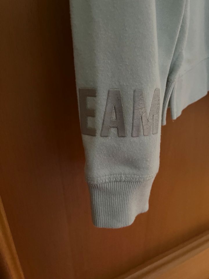 H&M Kapuzenpullover Hoodie mint Größe 158/164 in Holzkirchen