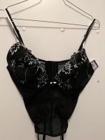 Vintage Dessous Brustier mit 4 Haltern S/w Gr.85 C Niedersachsen - Sehnde Vorschau