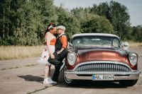 Hochzeitsauto mit Chauffeur mieten (Mustang, Cadillac, Oldtimer) Berlin - Charlottenburg Vorschau