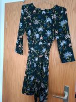 H&M schwarzes Kleid Blumenprint zum Binden Blumen Gr 34 Dresden - Cotta Vorschau