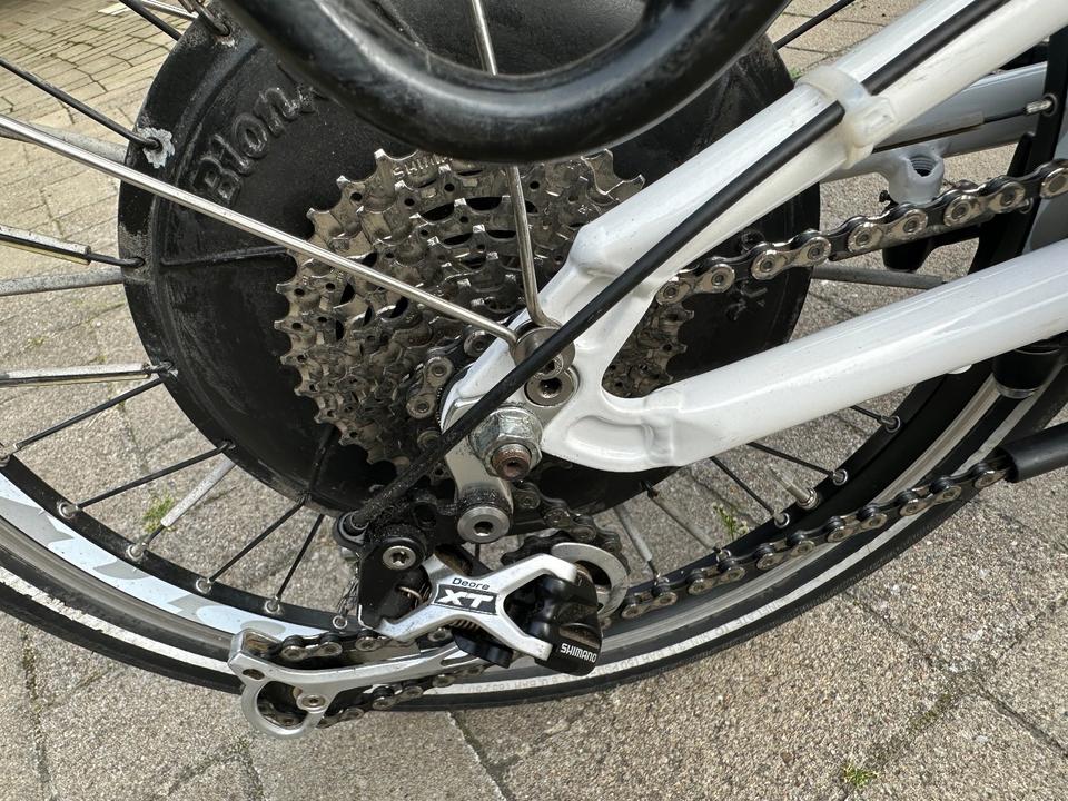 HP Velotechnik Scorpion fx 20 faltbar grau/weiss E-Trike Bionx in Bad Laer