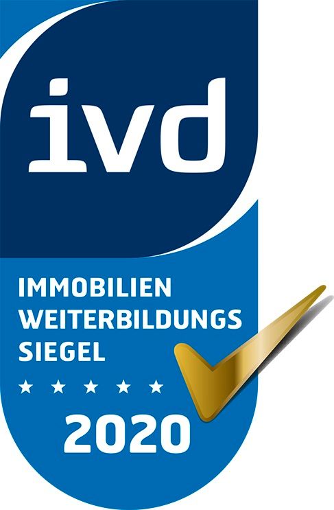 4 1/2-Zimmer-Wohnung in individueller Ortsrandlage, OG / DG in 2FamH, ländliche Alleinlage, Wiesen angrenzend, EBK, 2 Giebelbalkone, Kachelofen, Fussbodenheizung in Albbruck