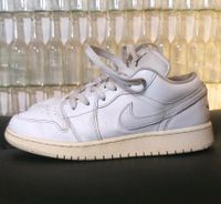 Nike Air Jordan Low / Triple White / Grösse 39 Berlin - Neukölln Vorschau