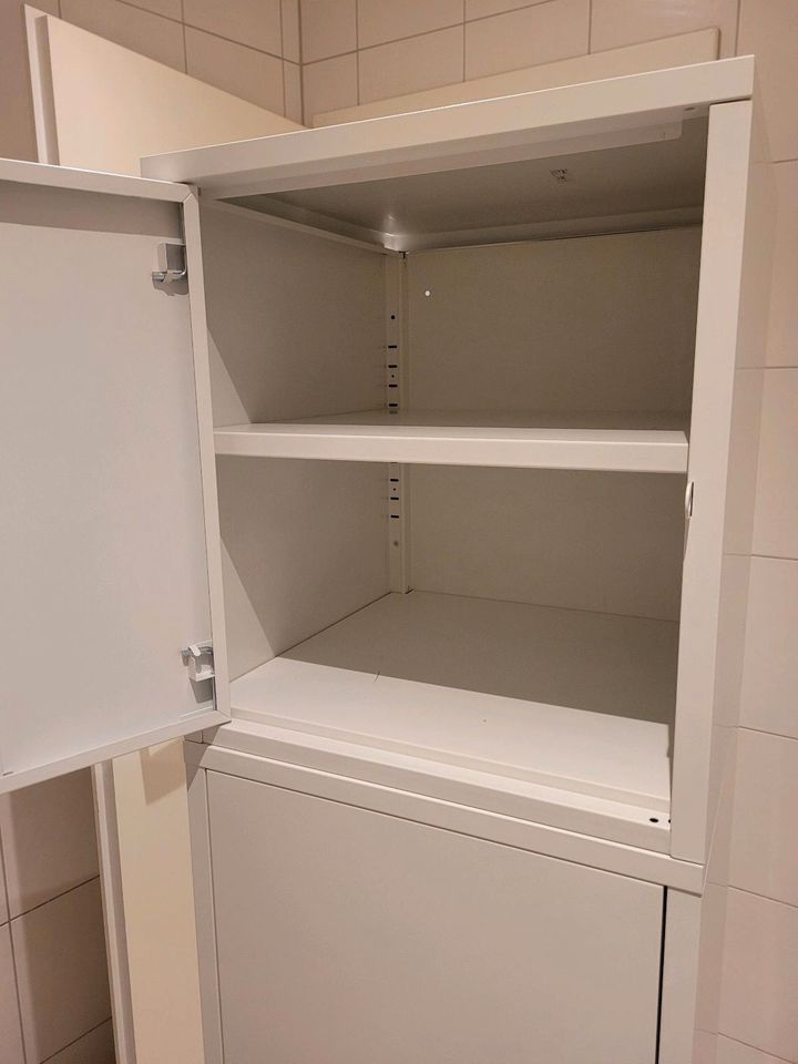 Ikea Hällan Schrank in Pforzheim