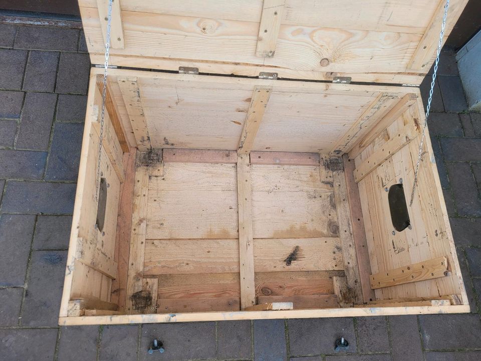 Große Stabile Holzkiste Transportkiste Holzkasten Staukasten in Preußisch Oldendorf