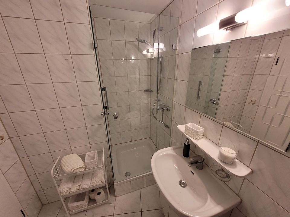 ***PROVISIONSFREI*** Renovierte, helle 3 1/2 Zimmer-Wohnung mit Aufzug und schöner Aussicht! in Waiblingen