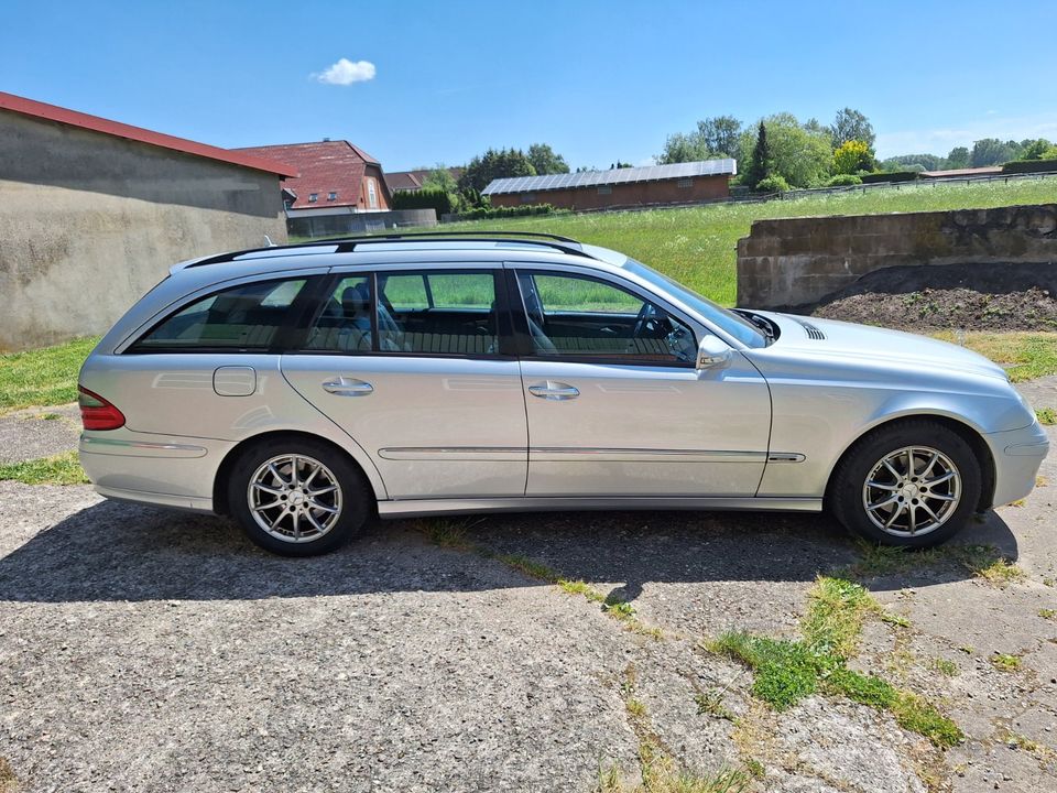 Mercedes - Benz E 280 T CDI Avantgarde in Struvenhütten