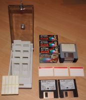 Diskettenbox mit 46 Disketten (10 OVA, 18 neu, 18 gebraucht) Rheinland-Pfalz - Annweiler am Trifels Vorschau