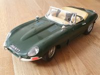 Bburago Jaguar E-Type 1:18 1961 grün british racing green Nordrhein-Westfalen - Stolberg (Rhld) Vorschau