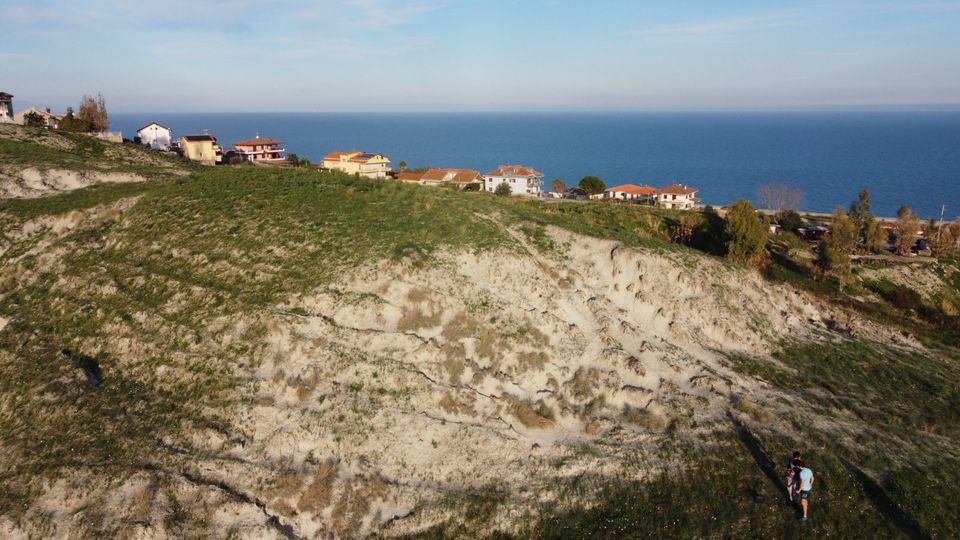 Blick auf Meer und Berge! Wunderschönens 1520m² Baugrundstück in Italien, Kalabrien, Santa Caterina in Wendeburg