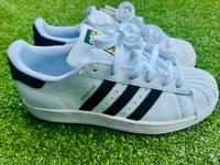 Y2k Adidas Superstars Mitte - Wedding Vorschau