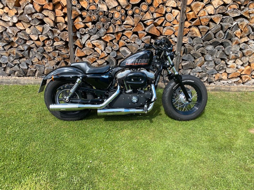 Harley-Davidson Sporster Forty-Eight 48 1200 (Jekill and Hyde) in Wietze