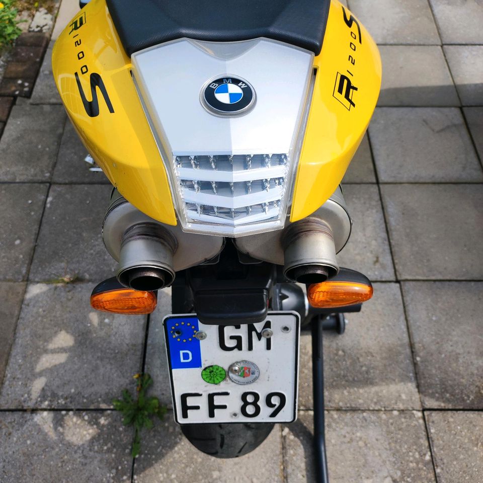 Motorradsportauspuff in Waldbröl