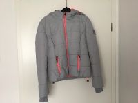 Superdry Winterjacke hellgrau Gr. M -sehr gut erhalten- Hessen - Karben Vorschau