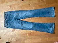 Mustang Jeans Gr. 27/32, Schlaghose, WIE NEU Bayern - Fischach Vorschau