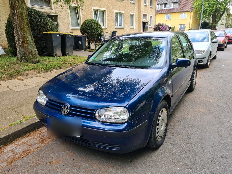 VW Golf 4 . 1,4 in Bad Oeynhausen