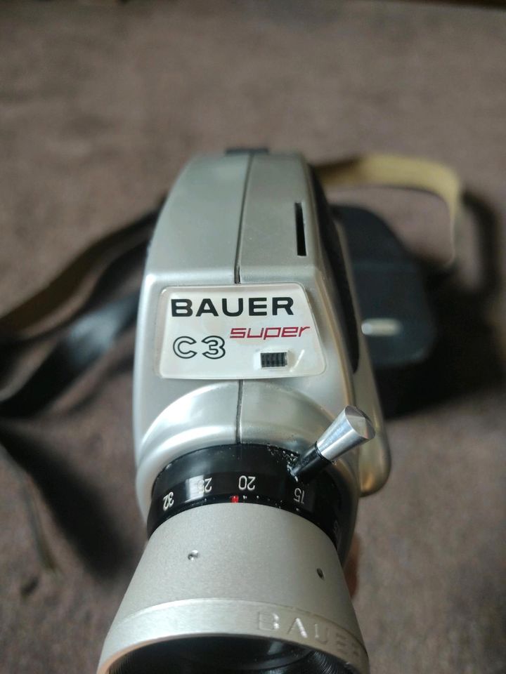 Bauer C3 Super 8 Kamera inkl Tasche in Hünxe