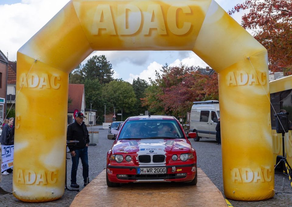 BMW e46 318ti Rallye Rennwagen KFP Tüv in Uetze