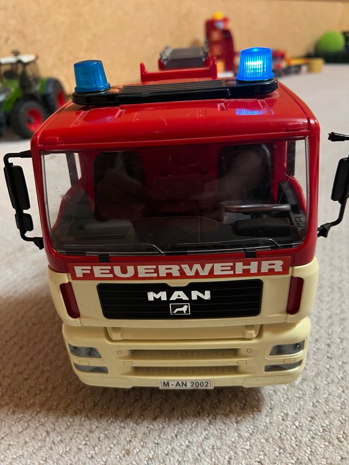 Feuerwehr MAN mit Light & Sound ohne Drehleiter! in Schloß Holte-Stukenbrock