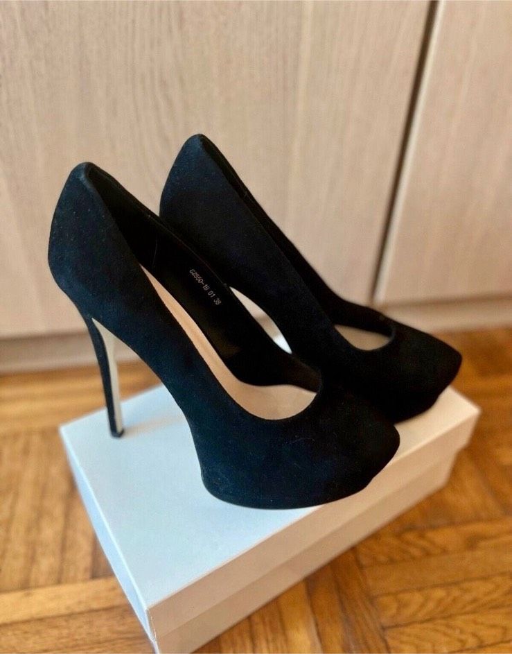 High Heels Pumps Damenschuhe Echt Leder Plateau neu in Konstanz