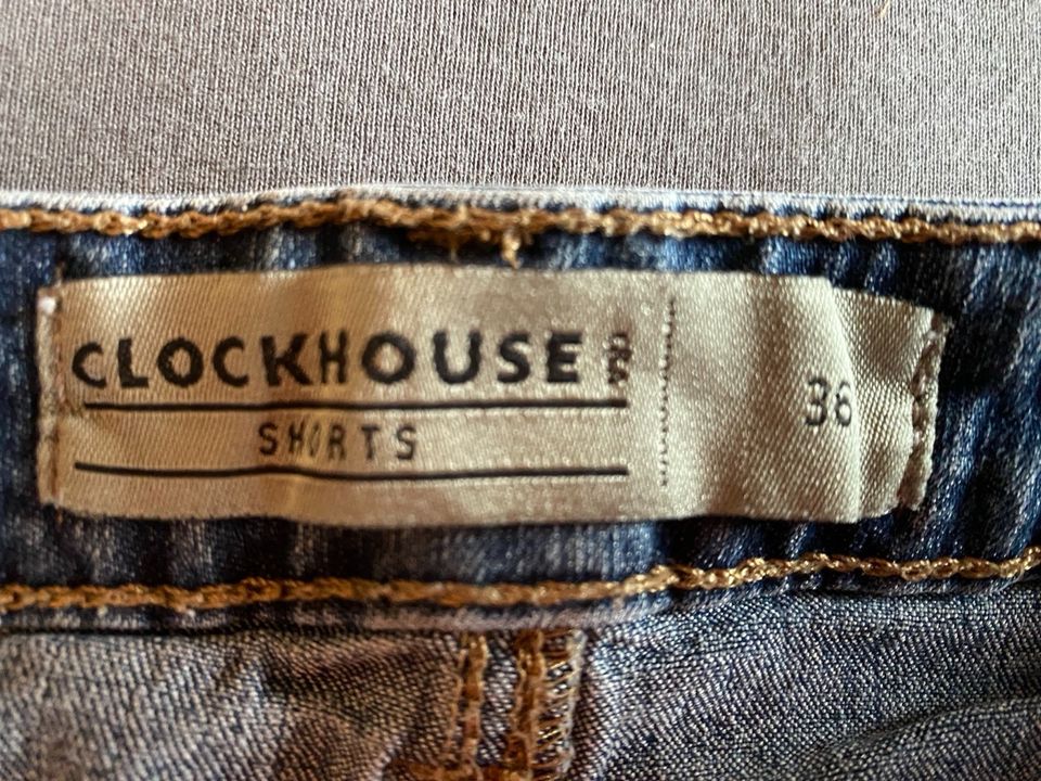 Clockhouse Jeans Short Gr. 36 Topzustand in München