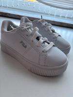 Mädchen sneaker Schuhe Fila NEU Niedersachsen - Hildesheim Vorschau