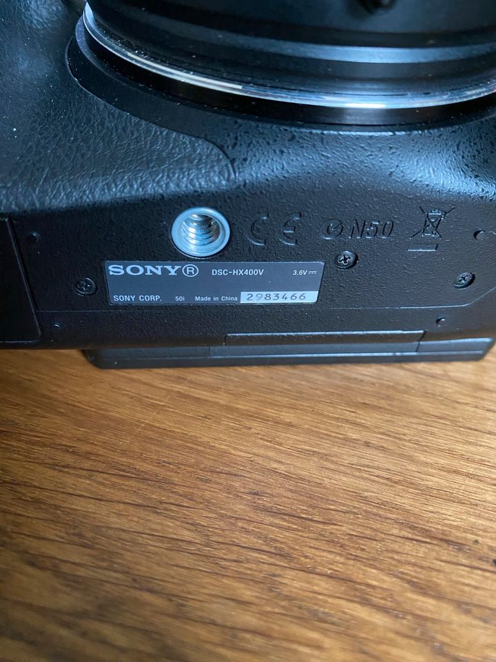 Sony DSC HX400V Digitalkamera Bridgekamera in Petersberg