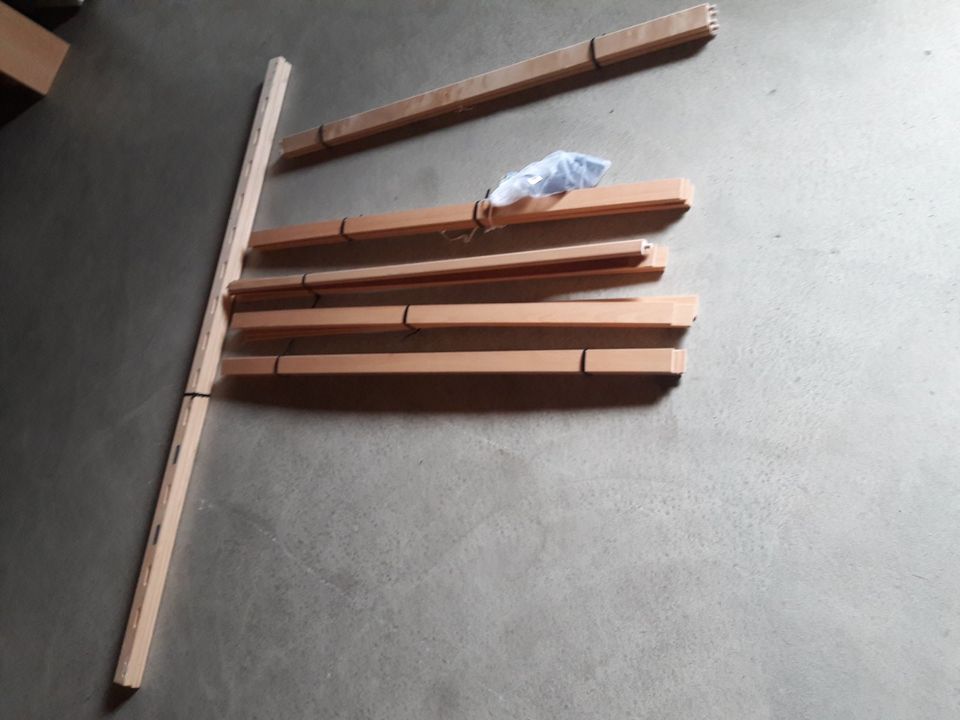 Bettrost Holz 140 x 200cm als Bausatz, unbenutzt, in Welzheim