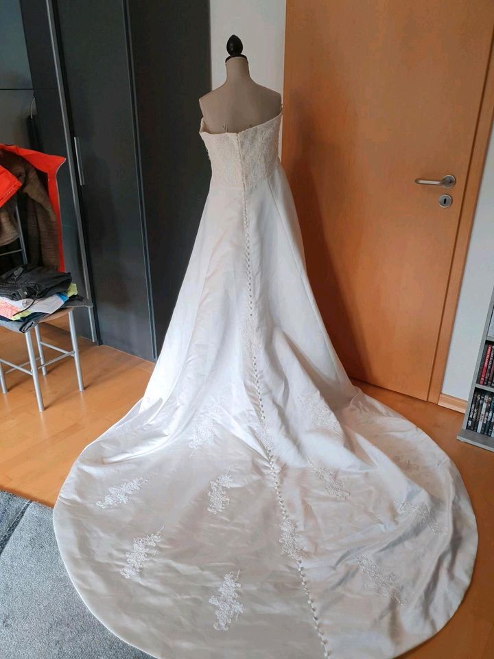 Brautkleid, Hochzeitskleid in A-Form in Gladbeck