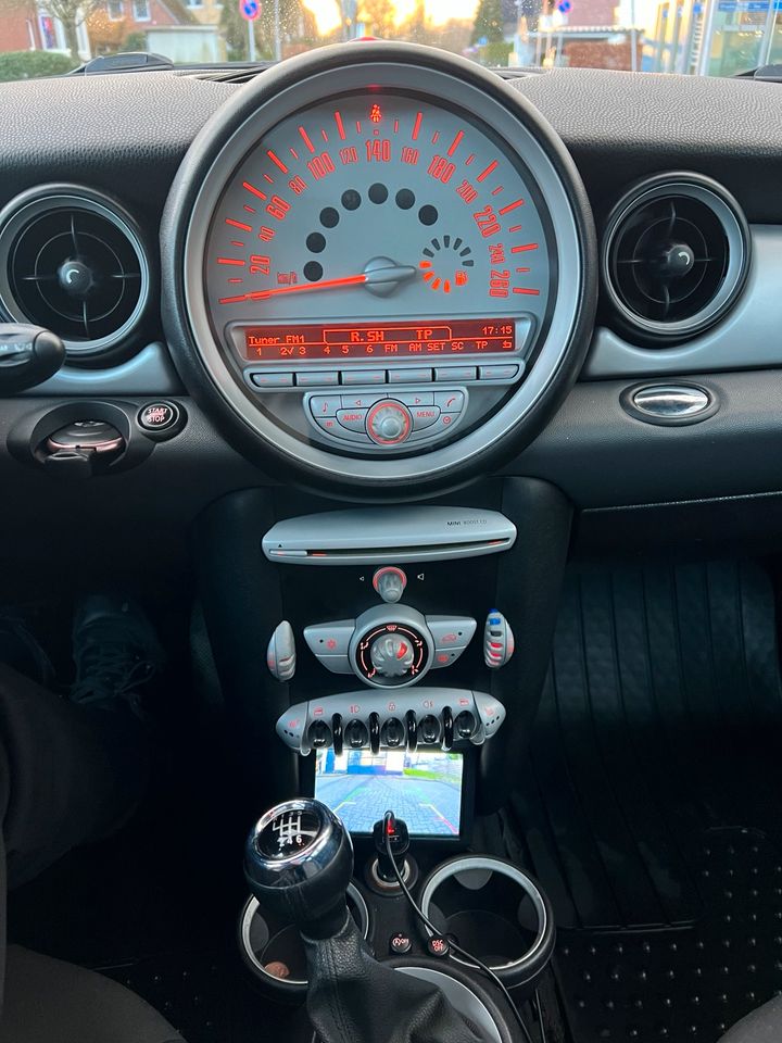 Mini one R56. TÜV Neu + Leder + Panorama Dach + Klima in Norderstedt