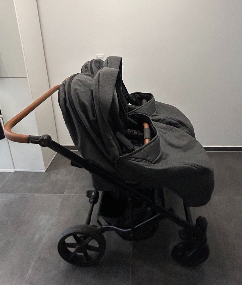 Zwillings Kinderwagen Jedo  twin Duo in Aschaffenburg