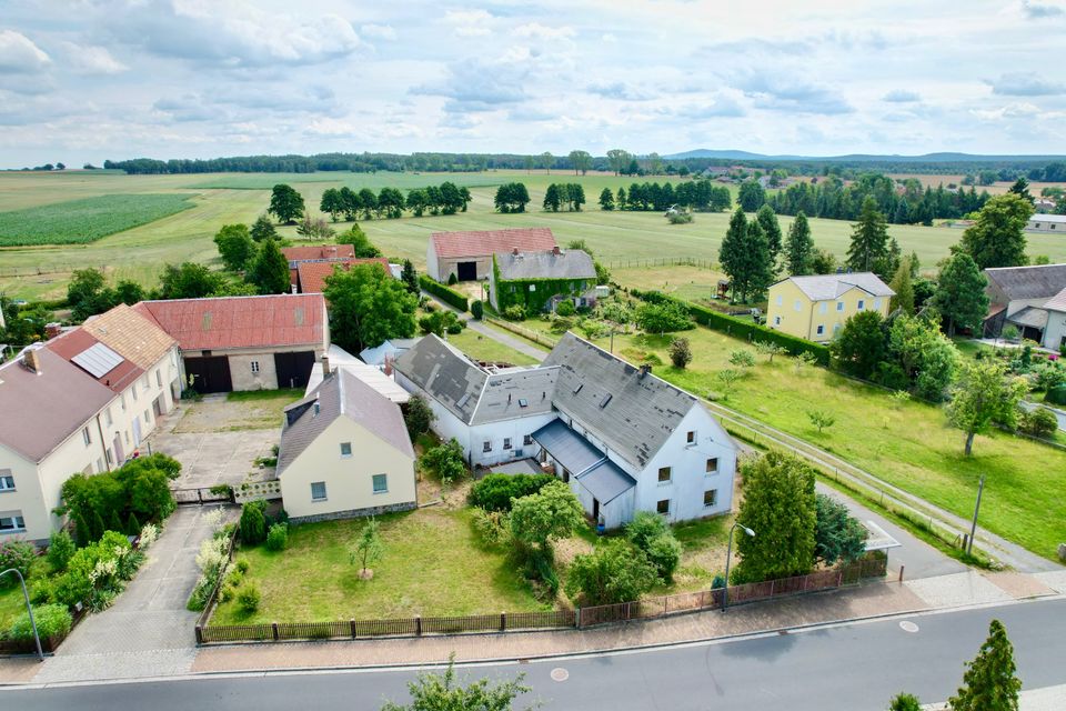 Idyllisch grün! Bauernhaus mit Baugrundstück in Thiendorf in Thiendorf